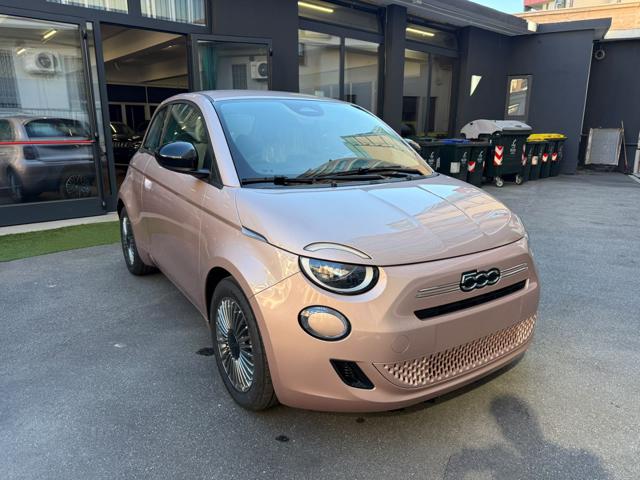 Fiat 500 1.0 Hybrid 65cv Icon + Pack Comfort Km Zero - foto 3 di 4