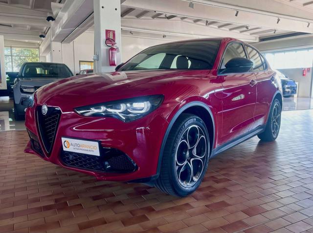 Alfa Romeo Stelvio 2.0 Turbo 280 CV AT8 Q4 Sprint, del 2025, 24.000 km, in vendita a Torino (TO)
