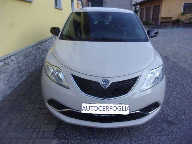 Lancia Ypsilon III 1.2 Gold 69cv my16-X NEO PATENTATI!! - foto 3 di 4