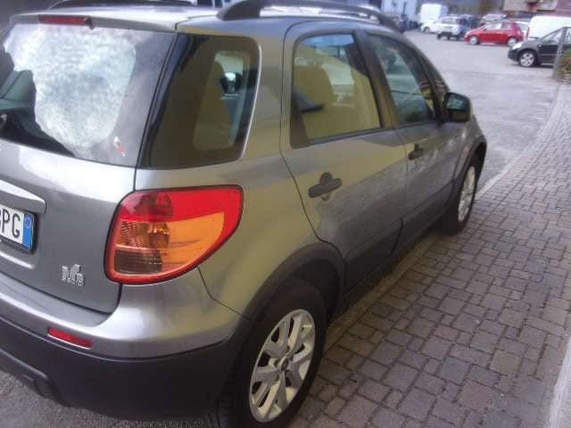 Fiat Sedici 1.6 16v Dynamic 4x4 120cv-UNICO PROPRIETARIO - foto 4 di 4