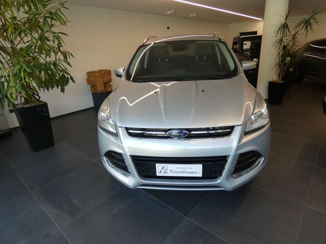 Ford Kuga 2.0 TDCI 150 CV S&S 4WD Titanium - foto 3 di 4
