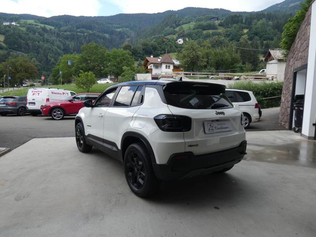 Jeep Avenger 1.2 Turbo 145 CV MHEV 4xe Overland - foto 4 di 4