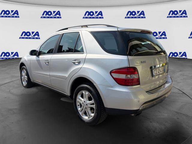 Mercedes-Benz ML 320 CDI Offroad Pro - foto 3 di 4