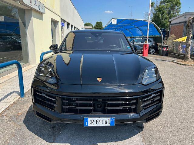Porsche Cayenne Coupé 3.0 V6 E-Hybrid SUBENTRO LEASING FULL OPTION - foto 3 di 4