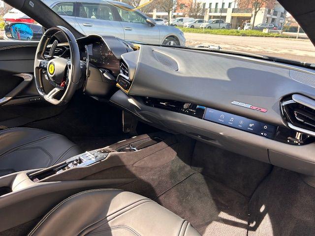 Ferrari 296 GTB SUBENTRO LEASING - foto 4 di 4