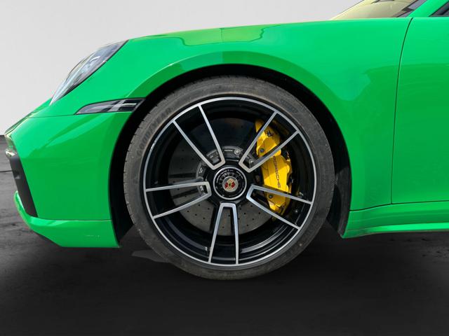 Porsche 911 Turbo S Coup� - foto 2 di 4