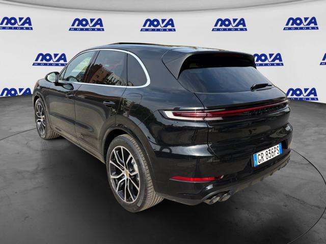 Porsche Cayenne 3.0 V6 S E-Hybrid - foto 3 di 4