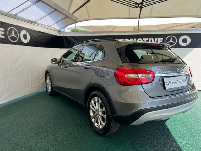 Mercedes-Benz GLA 200 d Business - foto 4 di 4