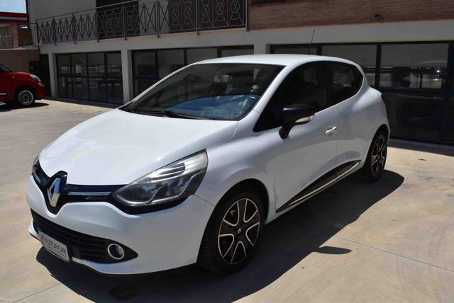 Renault Clio 1.5 dCi 8V 90CV Start&Stop 83gr 5 porte EcoBusines - foto 2 di 4