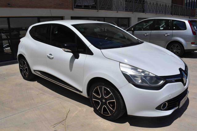 Renault Clio 1.5 dCi 8V 90CV Start&Stop 83gr 5 porte EcoBusines - foto 4 di 4