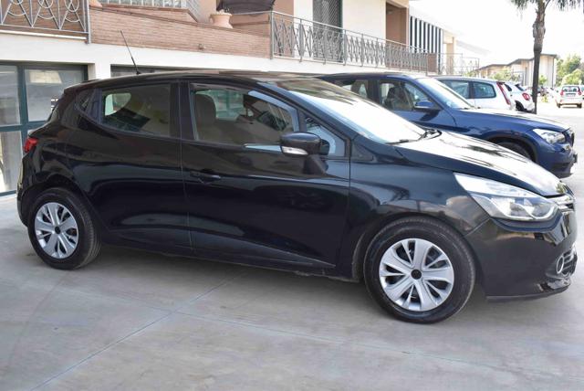 Renault Clio 1.5 dCi 8V 75CV 5 porte Live - foto 4 di 4