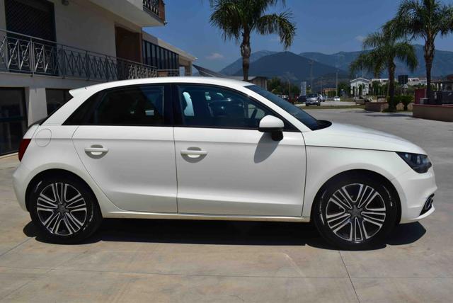 Audi A1 SPB 1.6 TDI S tronic Attraction - foto 4 di 4
