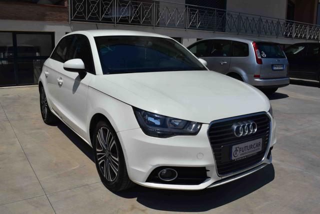 Audi A1 SPB 1.6 TDI S tronic Attraction - foto 3 di 4