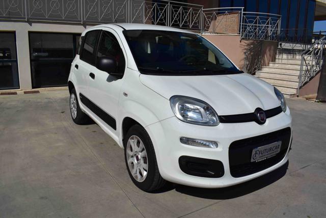 Fiat Panda 0.9 TwinAir Turbo Natural Power Lounge - foto 2 di 4