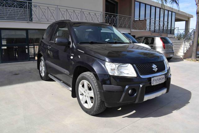 Suzuki Grand Vitara 1.9 DDiS 3 porte - foto 3 di 4