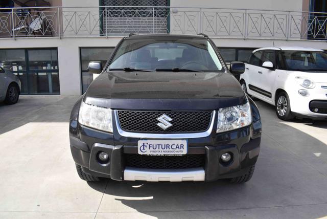 Suzuki Grand Vitara 1.9 DDiS 3 porte, del 2006, 189.491 km, in vendita a Telese Terme (BN)