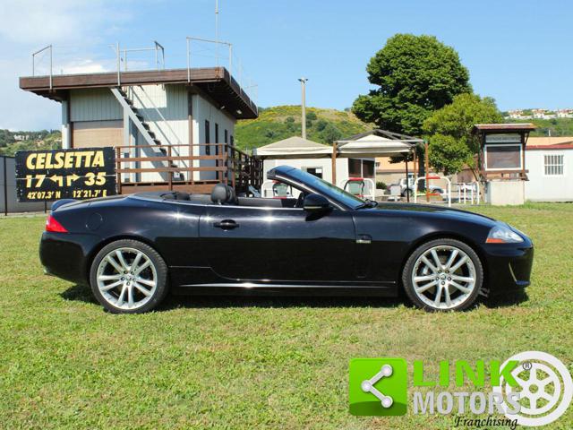 Jaguar XK 5.0 V8 Convertibile / Cerchi 20 / Pelle / Sensori - foto 4 di 4