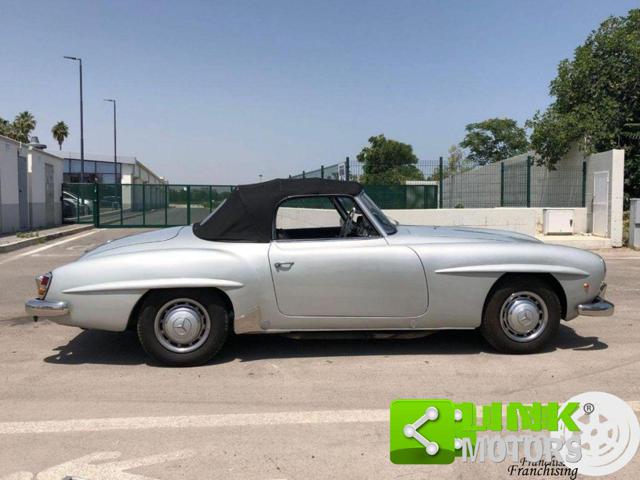 Mercedes-Benz 190 SL / Targa Oro / Matching N. / Visibile a Bari - foto 2 di 13