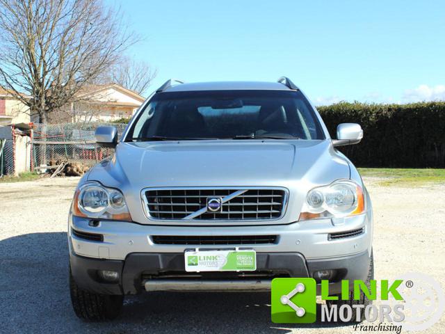 Volvo XC90 2.4 D5 / Automatica / AWD / Executive - foto 4 di 4
