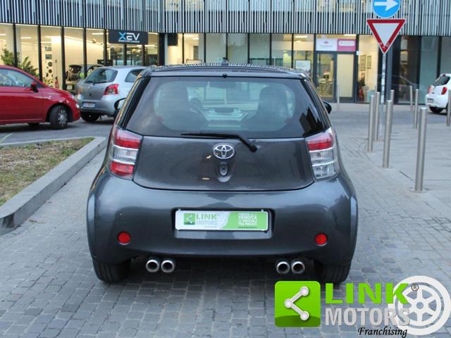 Toyota iQ 1.3 executive/keyless /clima aut/scarico sport - foto 4 di 4