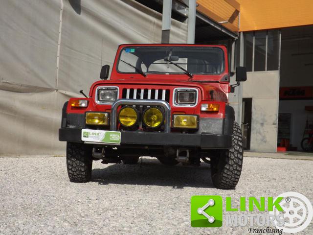 Jeep Wrangler 2.5 Laredo in ordine di carrozzeria e meccanica - foto 3 di 4