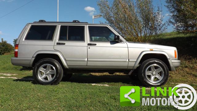Jeep Cherokee Classic 2.5 TD 4 x4 ben tenuto - foto 3 di 4
