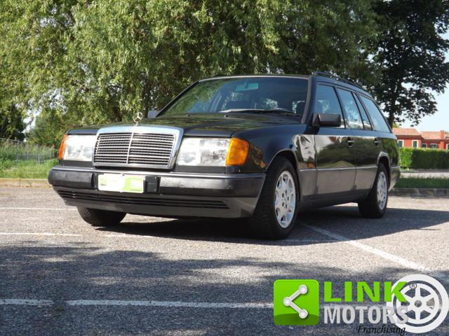 Mercedes-Benz 250 TD Turbo in discrete condizioni di carrozzeria - foto 3 di 4