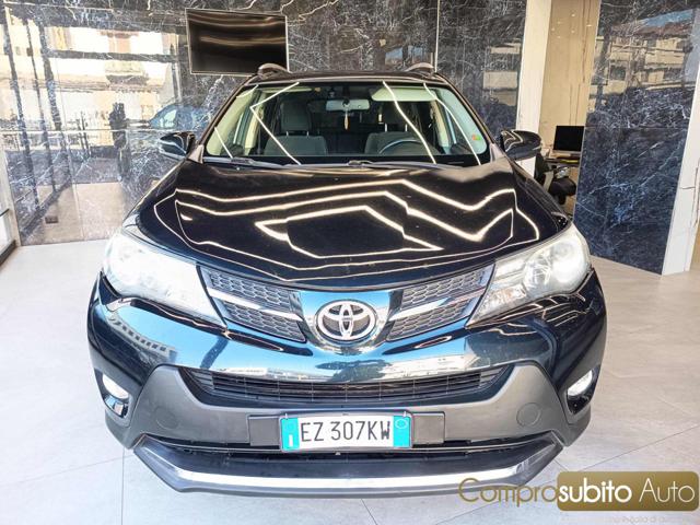 Toyota RAV 4 MY23 RAV4 2.0 D-4D 2WD Style white ed. usato a PRATO