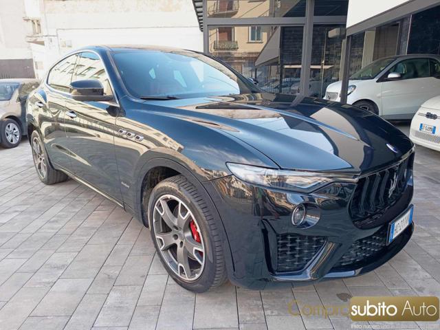 Maserati Levante V6 AWD Gransport - foto 3 di 4