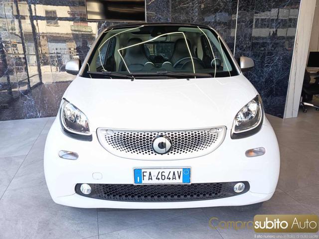 smart forTwo 1000 52 kW MHD coupé pure usato a PRATO