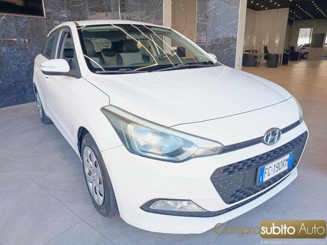 Hyundai i20 1.2 5 porte Style GPL - foto 2 di 4
