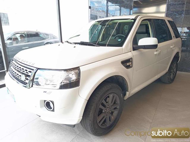 Land Rover Freelander 2.2 TD4 S.W. HSE Luxury - foto 2 di 4