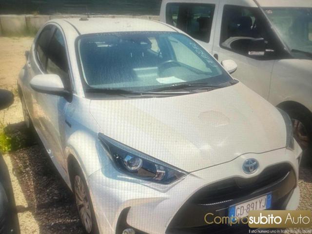 Toyota Yaris 1.5 Hybrid 5 porte Trend usato a PRATO
