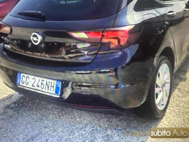 Opel Astra 1.5 CDTI 105 CV S&S 5 porte Business Elegance - foto 3 di 4