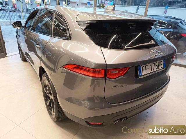 Jaguar F-Pace 2.0 D 180 CV AWD Portfolio - foto 4 di 4