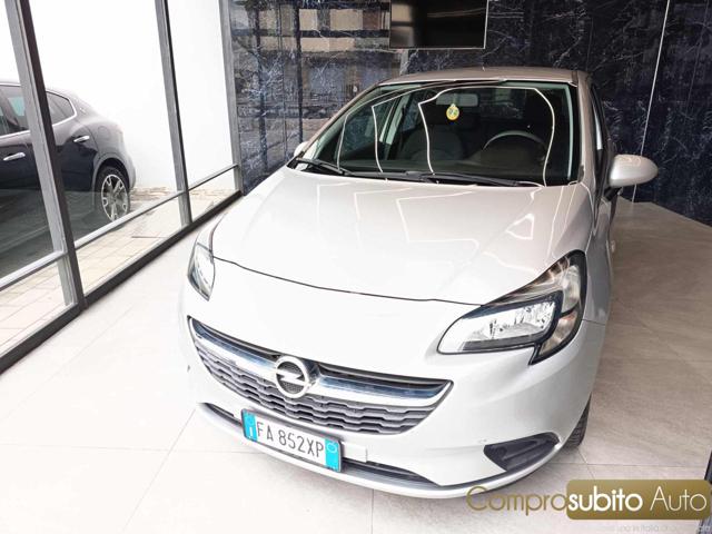 Opel Corsa 1.2 5 porte Edition - foto 2 di 4