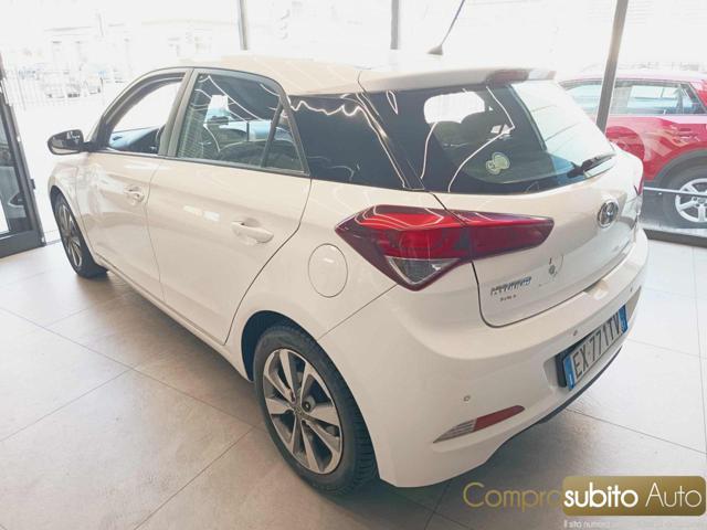 Hyundai i20 1.1 CRDi 12V 5 porte Comfort - foto 4 di 4