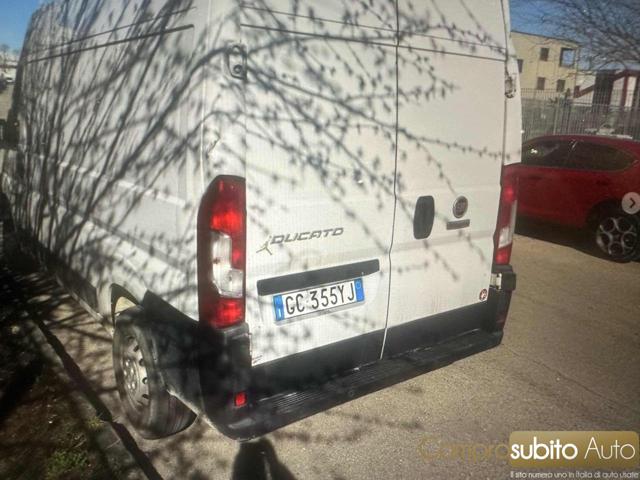Fiat Ducato 30 MAXI 2.3 MJT 140CV AUTOMATICO + IVA 22% - foto 3 di 4