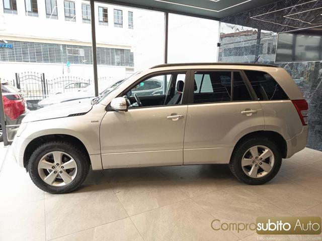 Suzuki Grand Vitara 1.9 DDiS 5 porte Offroad - foto 2 di 4