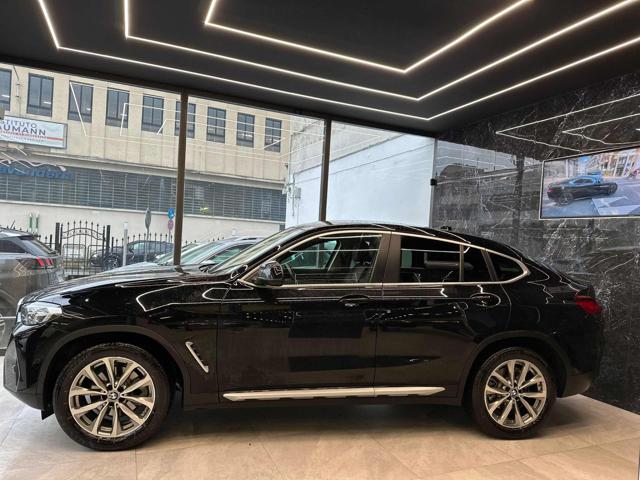 BMW X4 xDrive20d - foto 4 di 4