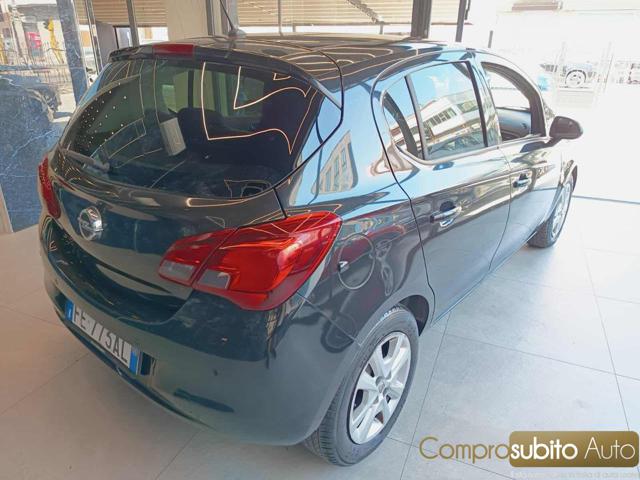 Opel Corsa 1.2 5 porte Cosmo - foto 4 di 4