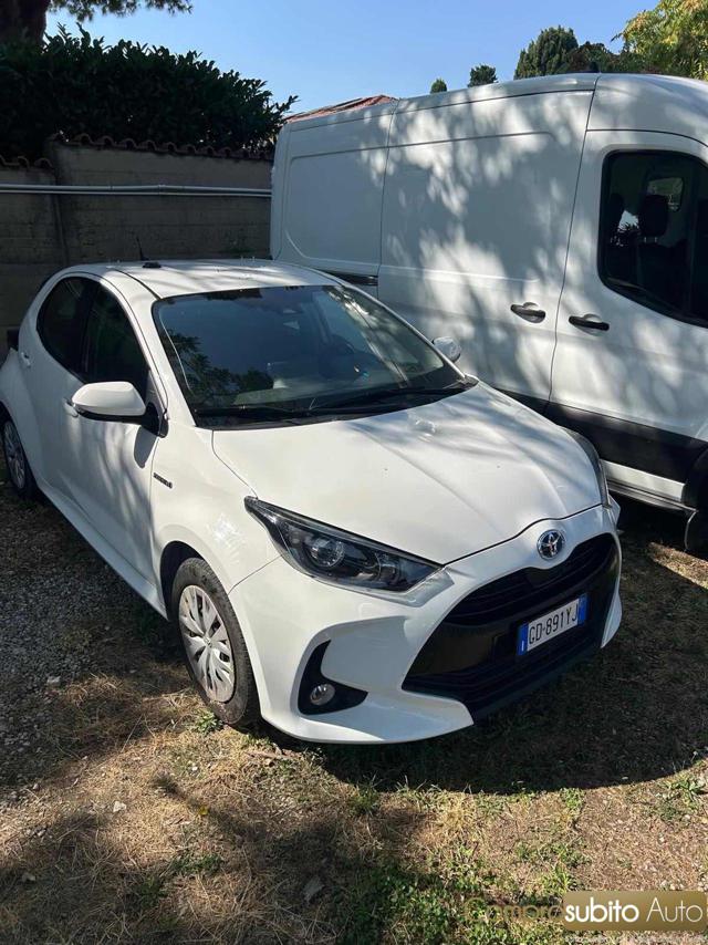 Toyota Yaris 1.5 Hybrid 5 porte Trend usato a PRATO