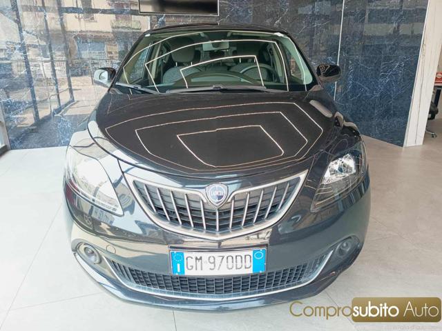 Lancia Ypsilon 1.0 FireFly 5 porte S&S Hybrid Gold usato a PRATO