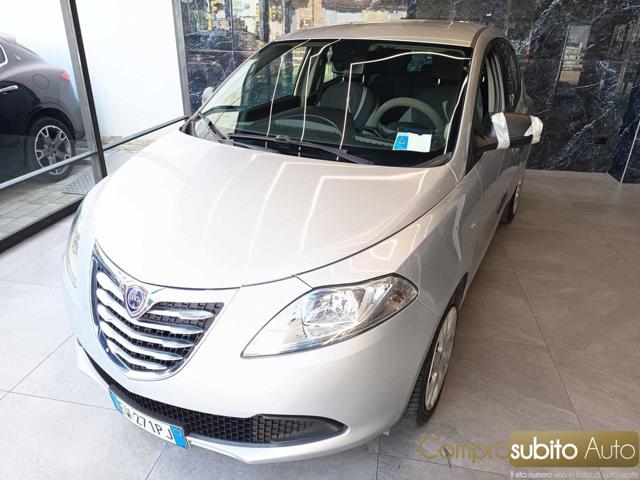 Lancia Ypsilon 1.3 MJT 16V 95 CV 5 porte S&S Silver - foto 2 di 4