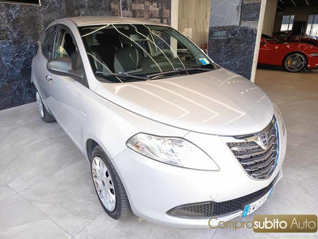 Lancia Ypsilon 1.3 MJT 16V 95 CV 5 porte S&S Silver - foto 4 di 4