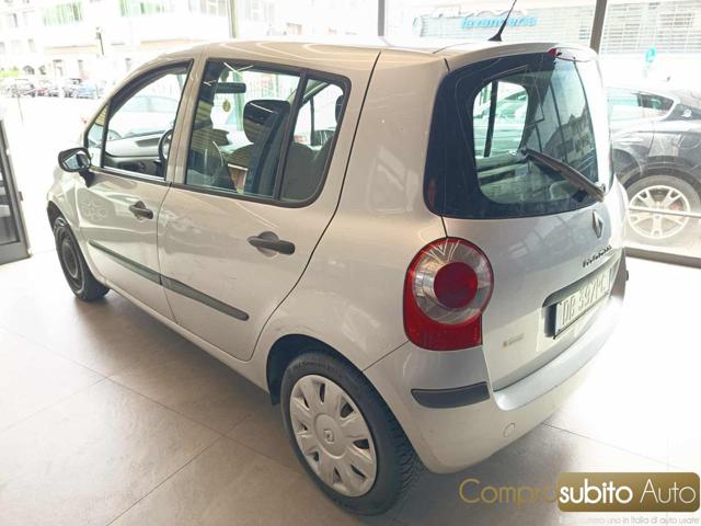 Renault Modus 1.2 16V Confort Dynamique - foto 4 di 23