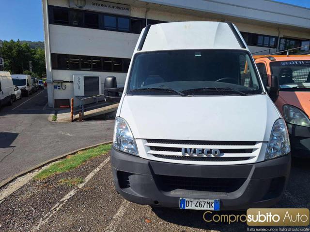 Iveco Ecodaily (2009-11) 35C14GV/BarTor 3.0 CNG PL-TM-RG Furgone - foto 2 di 8