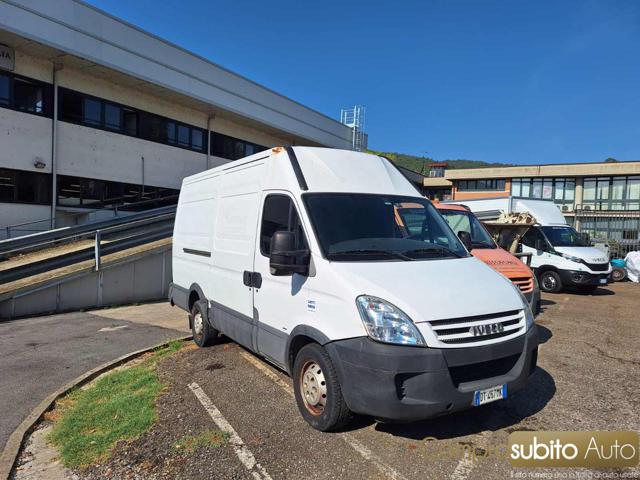 Iveco Ecodaily (2009-11) 35C14GV/BarTor 3.0 CNG PL-TM-RG Furgone, del 2009, 108.000 km, in vendita a Prato (PO)
