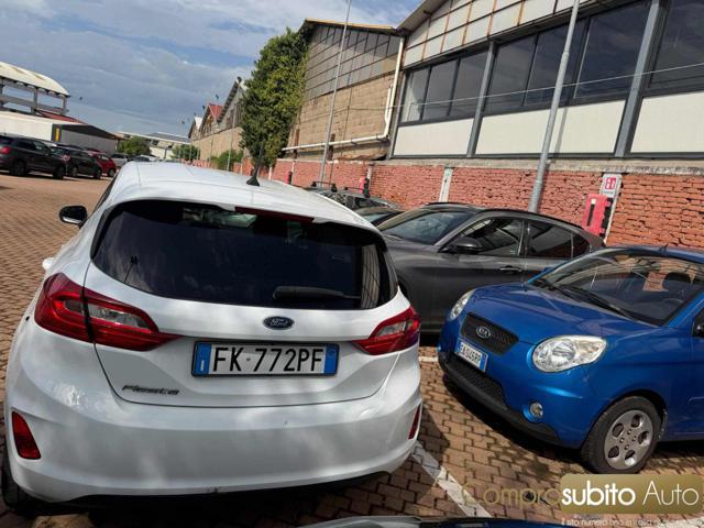 Ford Fiesta 1.2 82 CV 5 porte Titanium - foto 4 di 12