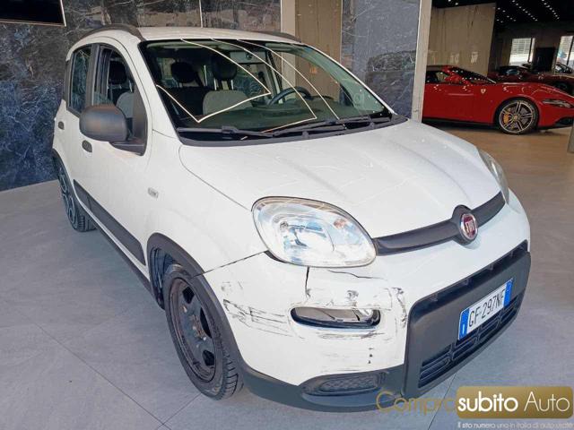 Fiat Panda 1.0 FireFly S&S Hybrid City Life - foto 3 di 4